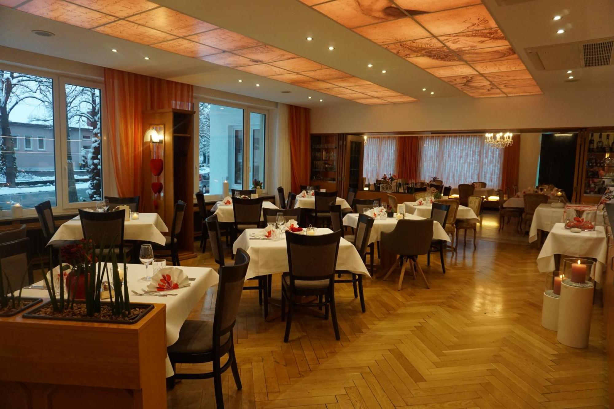 Hotel Restaurant Thum Балинген Экстерьер фото