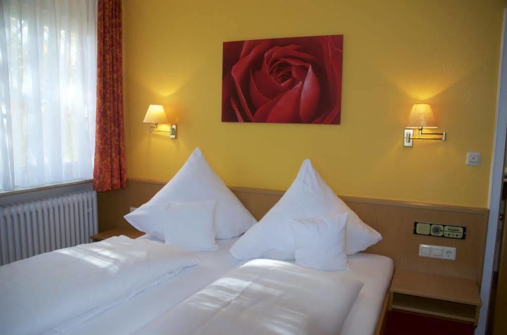 Hotel Restaurant Thum Балинген Экстерьер фото