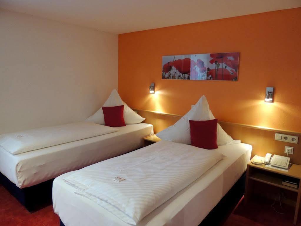 Hotel Restaurant Thum Балинген Экстерьер фото